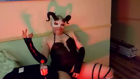 Snapshot of thedemonlord93 chatting on 01/27/25, 10:06 thedemonlord93 online show from 01/27/25, 10:06