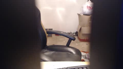 Snapshot of thedestion chatting on 12/22/24, 05:12 Destion online show from 12/22/24, 05:12