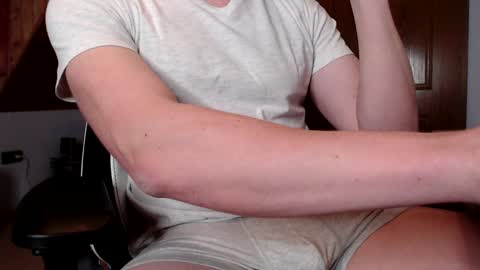 Snapshot of thedome372 chatting on 01/26/25, 06:27 thedome372 online show from 01/26/25, 06:27