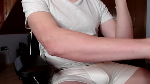 Snapshot of thedome372 chatting on 02/03/25, 09:41 thedome372 online show from 02/03/25, 09:41