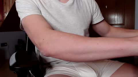 Snapshot of thedome372 chatting on 02/07/25, 12:06 thedome372 online show from 02/07/25, 12:06