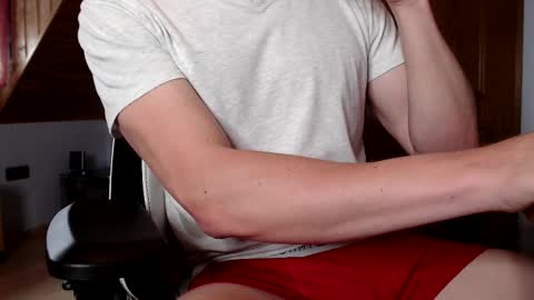 Snapshot of thedome372 chatting on 09/12/25, 09:31 thedome372 online show from 09/12/25, 09:31