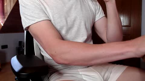 Snapshot of thedome372 chatting on 09/20/25, 08:48 thedome372 online show from 09/20/25, 08:48