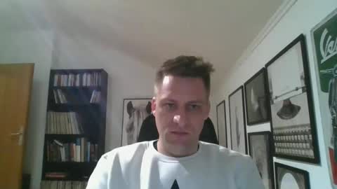 Snapshot of thedon2123 chatting on 03/10/25, 08:12 thedon2123 online show from 03/10/25, 08:12