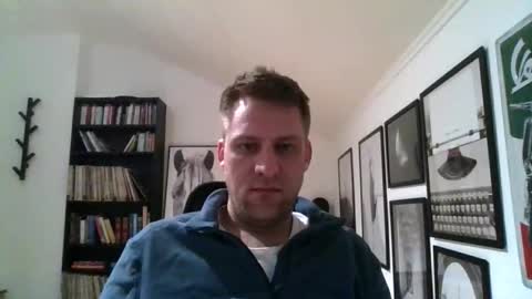 Snapshot of thedon2123 chatting on 02/16/26, 03:52 thedon2123 online show from 02/16/26, 03:52