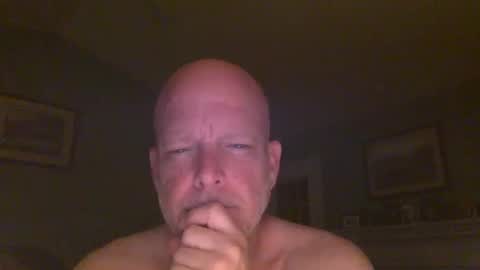 Snapshot of thedoug07 chatting on 04/27/26, 01:58 thedoug07 online show from 04/27/26, 01:58