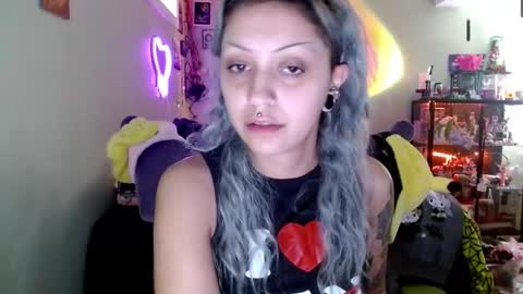 Snapshot of theeking_venus chatting on 09/13/25, 07:02 KIng Venus online show from 09/13/25, 07:02