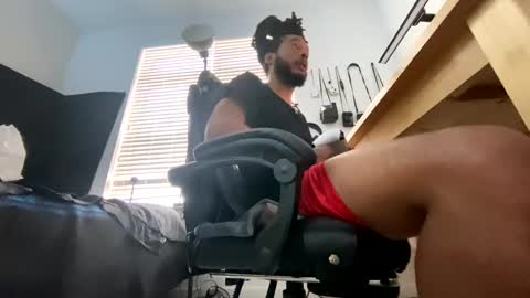 Snapshot of theekingcapo chatting on 12/24/24, 07:33 king capo thee online show from 12/24/24, 07:33