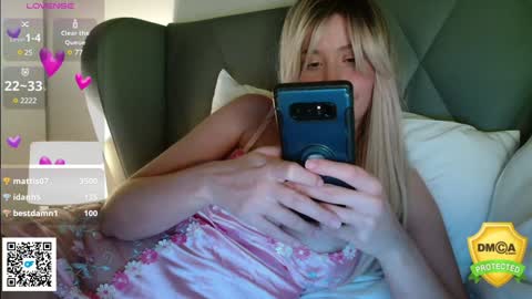 Snapshot of theellenshow chatting on 01/11/25, 05:40 Ellen online show from 01/11/25, 05:40