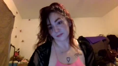 Snapshot of theesweetestshygrl1 chatting on 08/09/26, 01:49 theesweetestshygrl1 online show from 08/09/26, 01:49