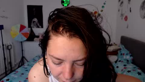 TheFarmergirl online show from 06/23/26, 04:21