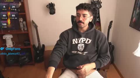 Snapshot of thefckingwolf chatting on 11/18/25, 03:38 Wolf Independent model online show from 11/18/25, 03:38