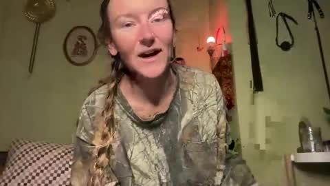 Snapshot of thefoxglovefairy chatting on 10/30/25, 09:48 Fae online show from 10/30/25, 09:48