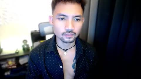 Snapshot of thefriskyasian chatting on 10/08/25, 01:25 Jaycee online show from 10/08/25, 01:25