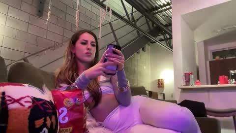 Snapshot of thegabzilla chatting on 01/06/26, 12:36 thegabzilla online show from 01/06/26, 12:36