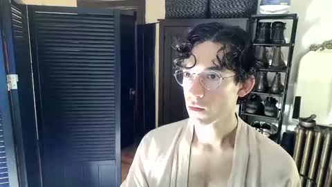 Snapshot of thegallerymale chatting on 09/14/25, 02:16 TGM online show from 09/14/25, 02:16