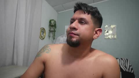 Snapshot of thegianni chatting on 10/09/25, 02:53 Marcelo online show from 10/09/25, 02:53