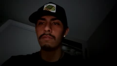 theglorious2002 online show from 11/30/25, 09:46