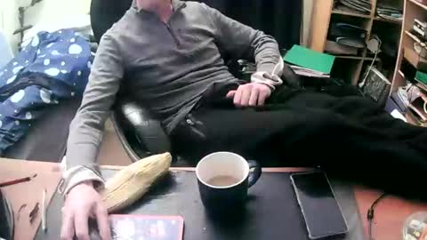 Snapshot of thegoodteacher54 chatting on 01/12/25, 05:01 paul online show from 01/12/25, 05:01