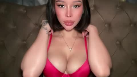Snapshot of thegreat_legacy chatting on 04/06/26, 01:58 Elle dont forget to folloW me and thumbs up online show from 04/06/26, 01:58