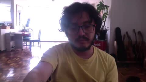 Snapshot of theguitarmistery chatting on 02/15/26, 06:04 theguitarmistery online show from 02/15/26, 06:04