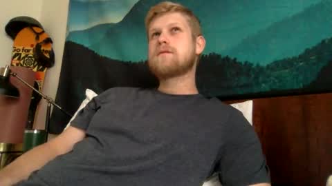 Snapshot of thehairyprince chatting on 05/11/26, 01:06 Harry online show from 05/11/26, 01:06