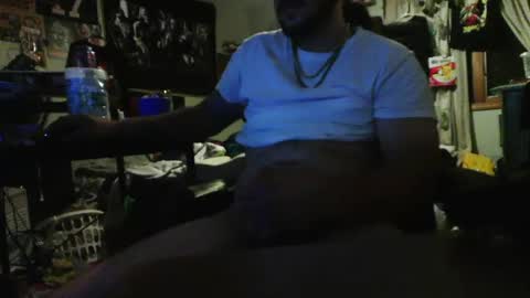 Snapshot of thehammer21992 chatting on 07/27/26, 04:41 dontbeshybby online show from 07/27/26, 04:41