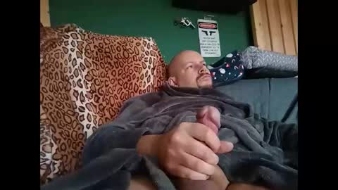 Snapshot of thehornyman916 chatting on 02/14/26, 10:23 thehornyman916 online show from 02/14/26, 10:23