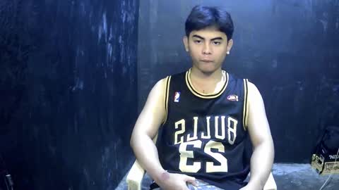 Xerxis online show from 02/08/25, 09:15