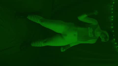 Snapshot of thehungmantis chatting on 12/12/24, 02:26 thehungmantis online show from 12/12/24, 02:26