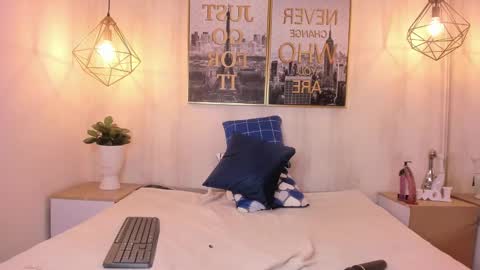 Theia  online show from 12/05/24, 03:50