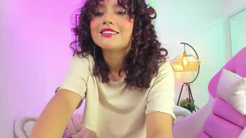 Theia  online show from 03/01/25, 03:38