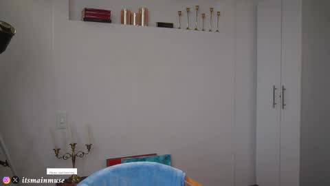 Iris online show from 12/04/25, 09:34