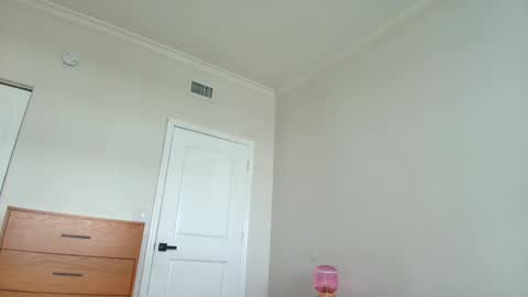 Snapshot of theislandgirl chatting on 02/27/25, 07:15 Lily Marie online show from 02/27/25, 07:15