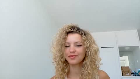 Snapshot of theislandgirl chatting on 06/15/26, 07:05 Lily Marie online show from 06/15/26, 07:05