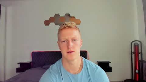 Snapshot of thejacob_d chatting on 11/20/25, 10:15 thejacob_d online show from 11/20/25, 10:15