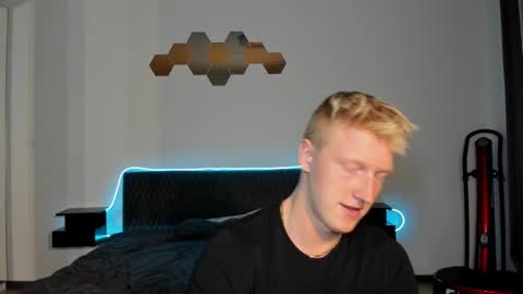 Snapshot of thejacob_d chatting on 12/05/25, 05:53 thejacob_d online show from 12/05/25, 05:53