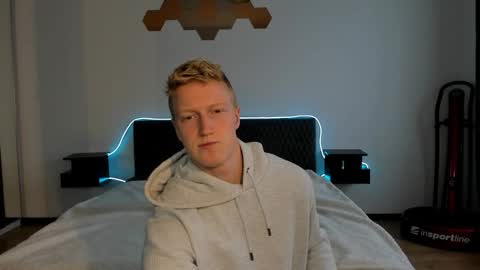 Snapshot of thejacob_d chatting on 12/15/25, 10:52 thejacob_d online show from 12/15/25, 10:52