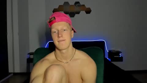 Snapshot of thejacob_d chatting on 01/05/26, 05:27 thejacob_d online show from 01/05/26, 05:27