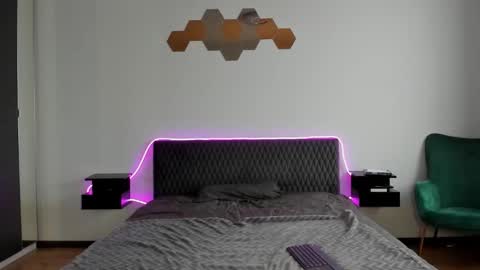 Snapshot of thejacob_d chatting on 01/13/26, 01:27 thejacob_d online show from 01/13/26, 01:27