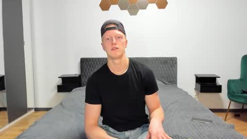 Snapshot of thejacob_d chatting on 03/25/26, 05:52 thejacob_d online show from 03/25/26, 05:52