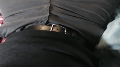 Snapshot of thejerk1974 chatting on 11/17/25, 08:36 Liam online show from 11/17/25, 08:36