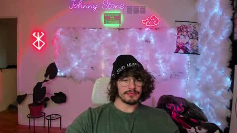 Snapshot of thejohnnystone chatting on 04/21/26, 12:12 Johnny Stone online show from 04/21/26, 12:12