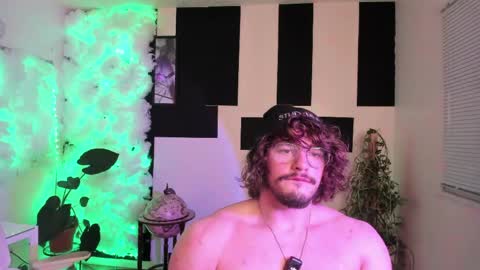 Snapshot of thejohnnystone chatting on 05/15/26, 11:01 Johnny Stone online show from 05/15/26, 11:01