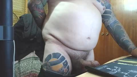 Snapshot of thekier chatting on 11/20/25, 02:28 thekier online show from 11/20/25, 02:28