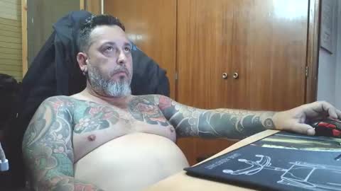 Snapshot of thekier chatting on 12/20/25, 05:20 thekier online show from 12/20/25, 05:20