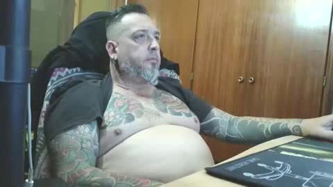 Snapshot of thekier chatting on 01/17/26, 01:49 thekier online show from 01/17/26, 01:49