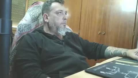 Snapshot of thekier chatting on 02/08/26, 03:37 thekier online show from 02/08/26, 03:37