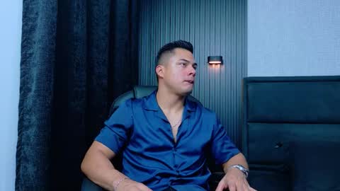 Snapshot of thekingerick chatting on 01/12/26, 01:11 thekingerick online show from 01/12/26, 01:11