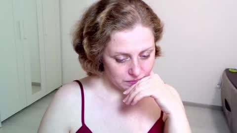 Ella online show from 12/15/24, 05:42